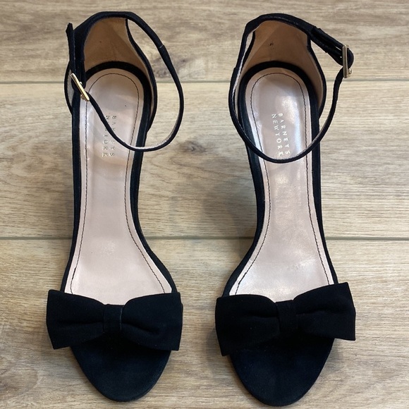 Barneys NY | Camoscio | Black Suede Bow Sandal Heels Classic Coquette Soft Girl - Picture 3 of 16